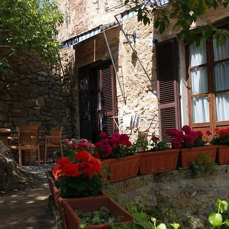 Il Portone Country house *
