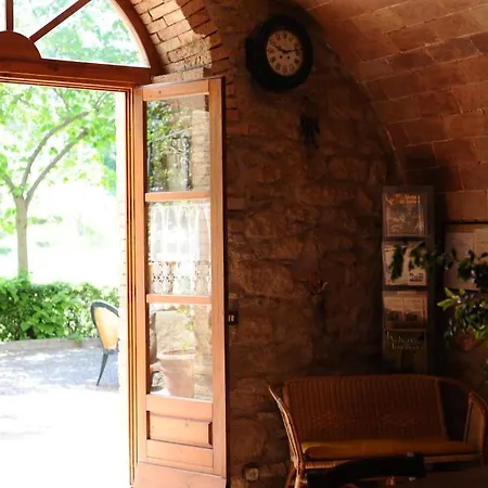 Il Portone Country house *